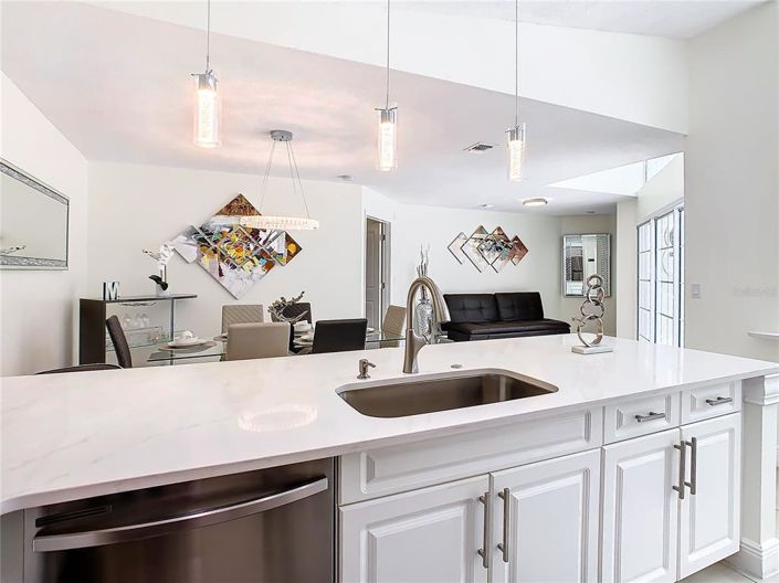 Image No.12-3 Bed Property for sale