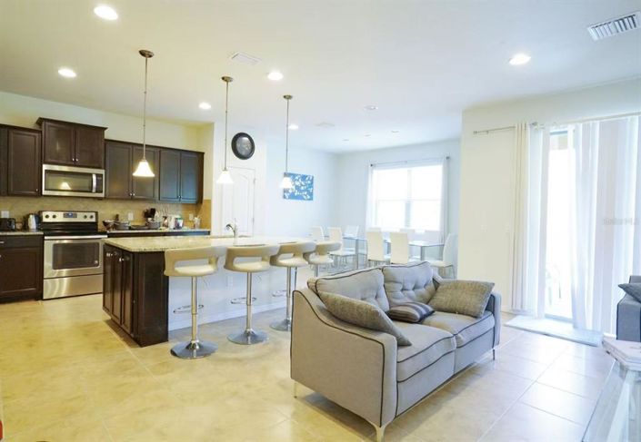 Image No.5-5 Bed Property for sale