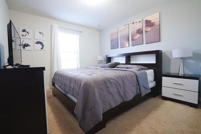 Image No.9-5 Bed Property for sale