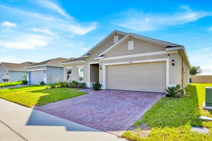 Image No.2-4 Bed Property for sale