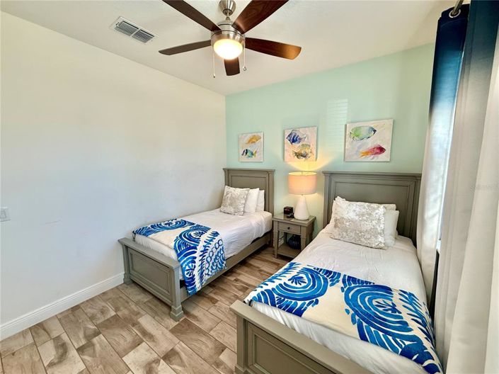 Image No.17-3 Bed Townhouse for sale