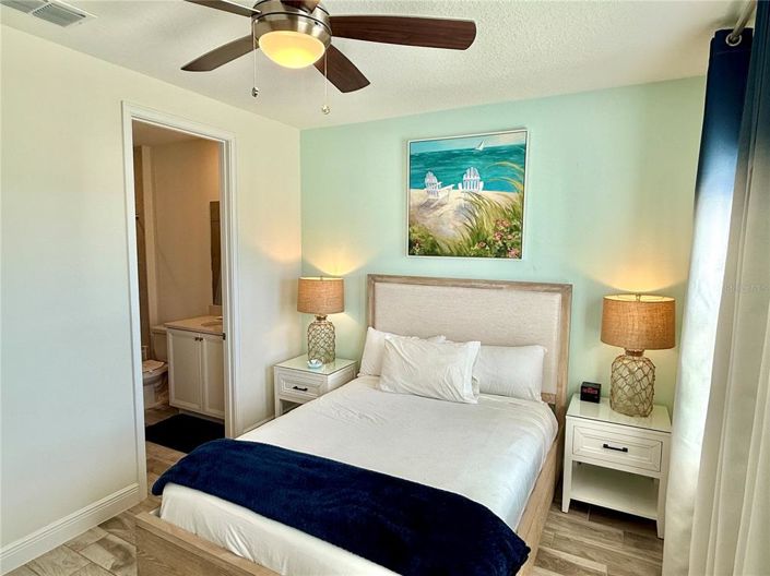 Image No.20-3 Bed Townhouse for sale