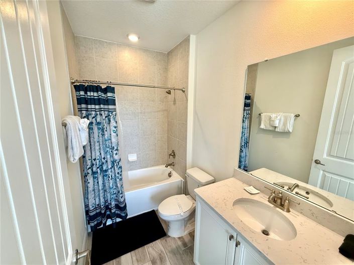 Image No.23-3 Bed Townhouse for sale