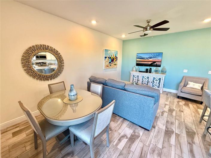 Image No.8-3 Bed Townhouse for sale