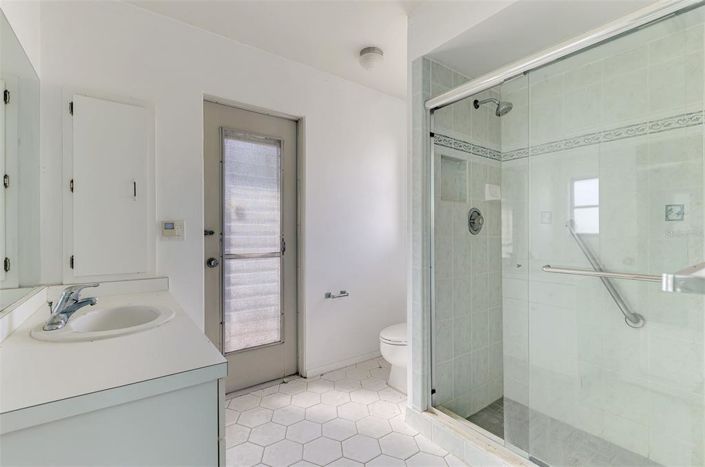 Image No.18-3 Bed Property for sale