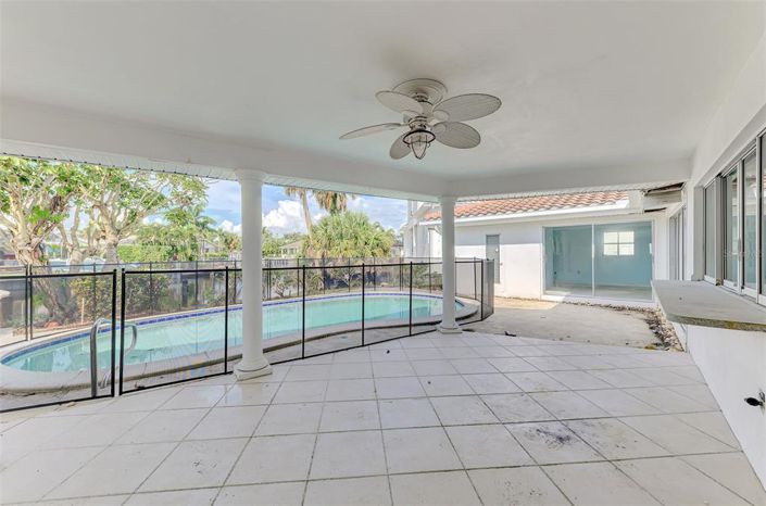 Image No.20-3 Bed Property for sale