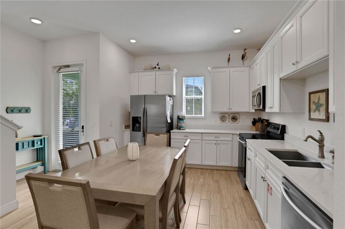 Image No.9-4 Bed Property for sale