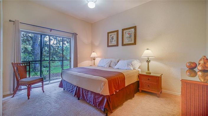 Image No.11-3 Bed Property for sale