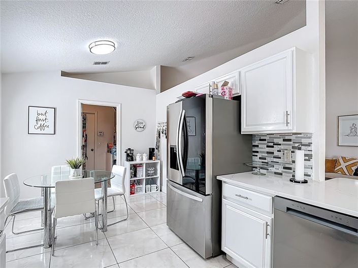 Image No.10-4 Bed Property for sale