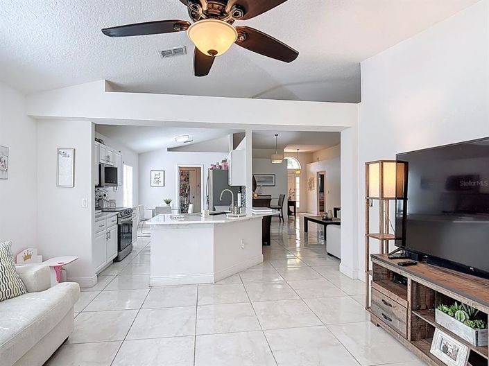 Image No.18-4 Bed Property for sale