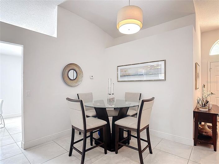 Image No.6-4 Bed Property for sale