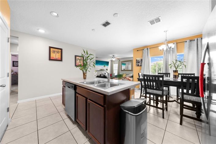 Image No.12-Propriété de 4 chambres à vendre à Davenport