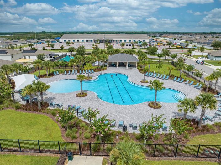 Image No.2-Propriété de 4 chambres à vendre à Davenport