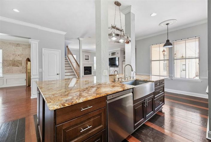 Image No.7-5 Bed Property for sale