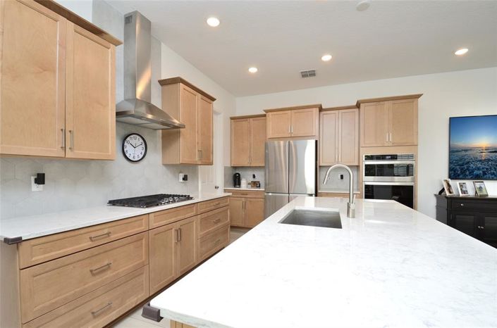 Image No.11-3 Bed Property for sale