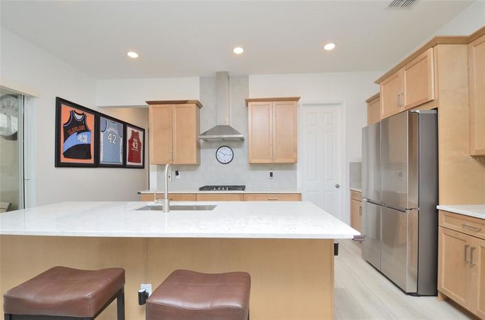 Image No.14-3 Bed Property for sale