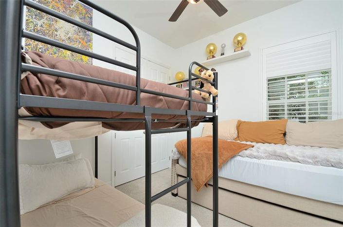 Image No.26-3 Bed Property for sale