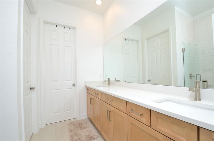 Image No.30-3 Bed Property for sale