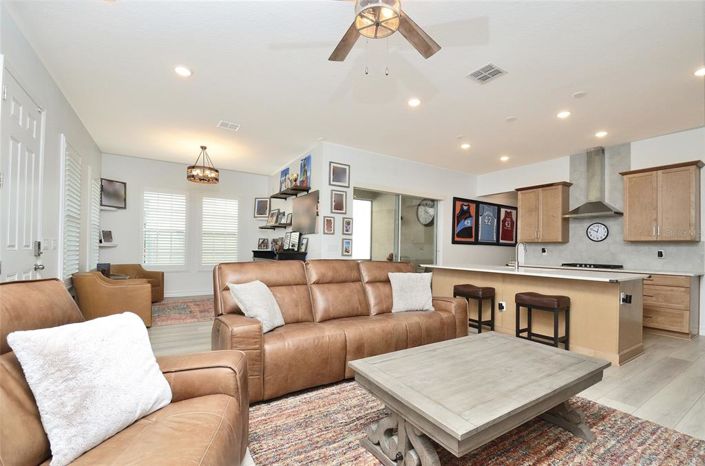 Image No.8-3 Bed Property for sale