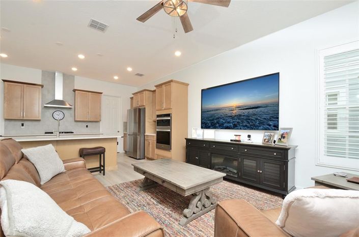 Image No.9-3 Bed Property for sale