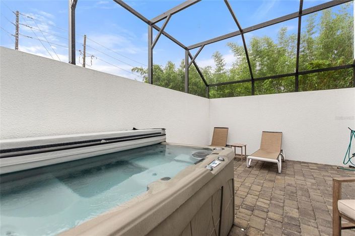 Image No.15-3 Bed Townhouse for sale