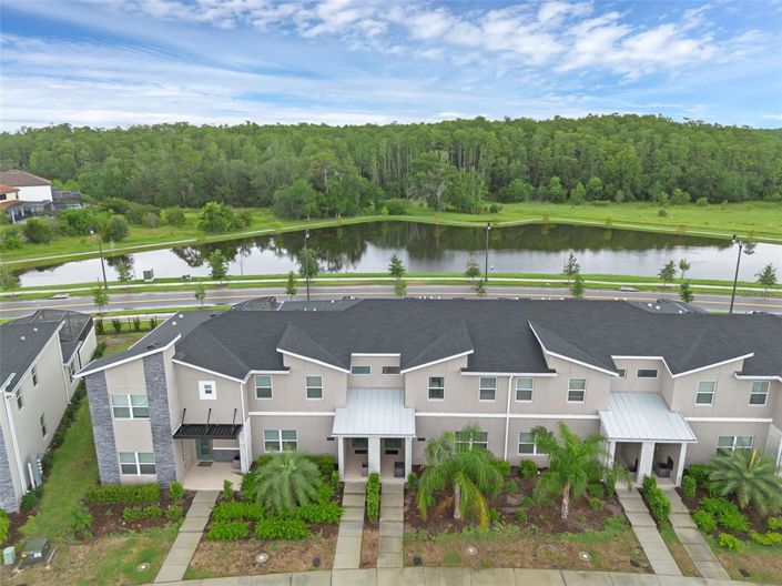 Image No.32-4 Bed Townhouse for sale