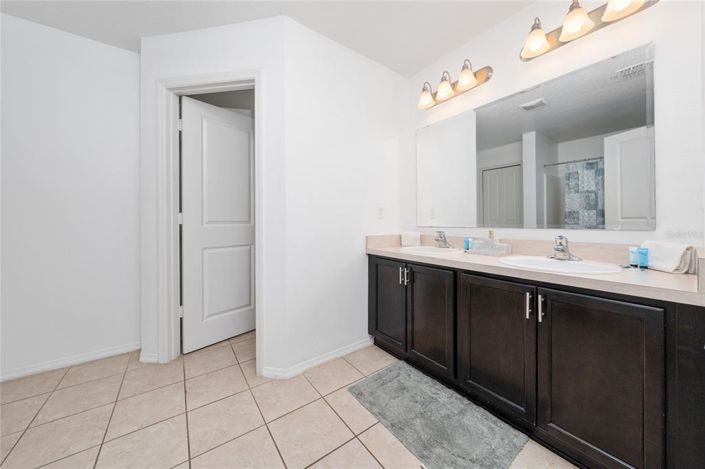 Image No.26-Propriété de 7 chambres à vendre à Kissimmee