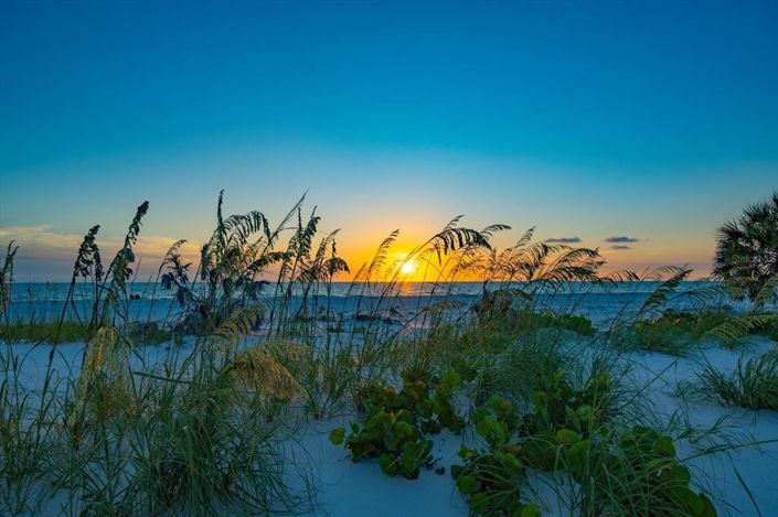 Image No.25-5 Bed Property for sale