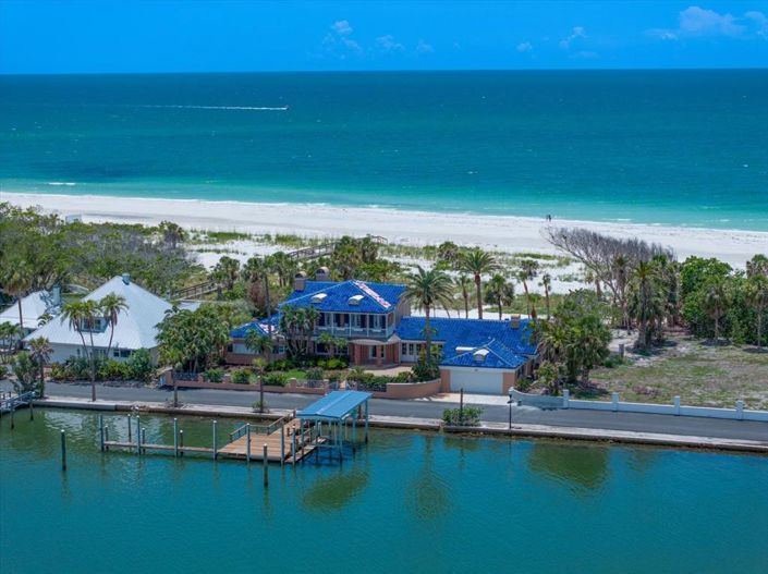 Image No.26-5 Bed Property for sale