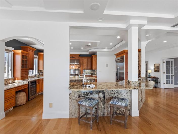 Image No.11-5 Bed Property for sale