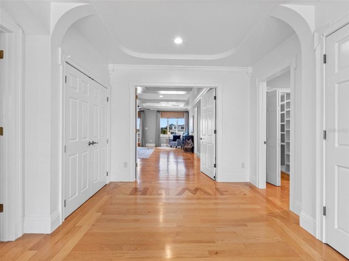 Image No.32-5 Bed Property for sale