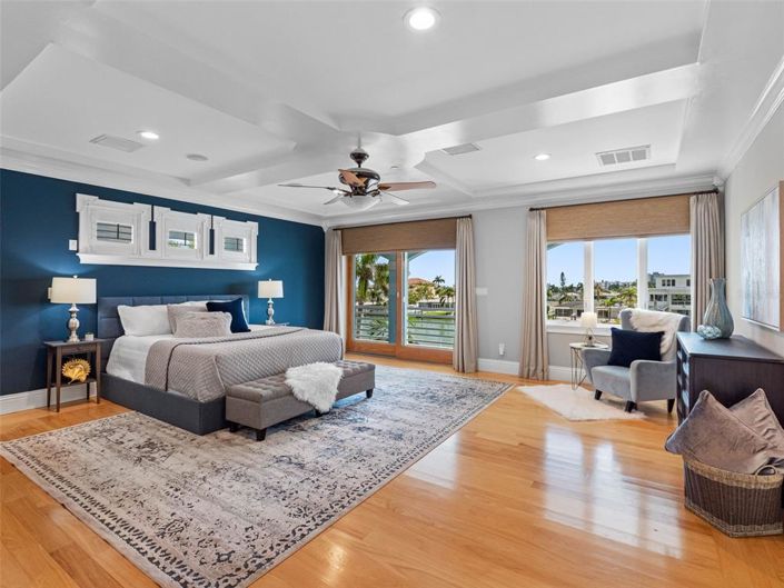 Image No.33-5 Bed Property for sale