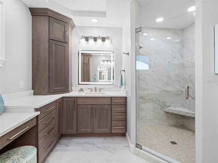 Image No.38-5 Bed Property for sale