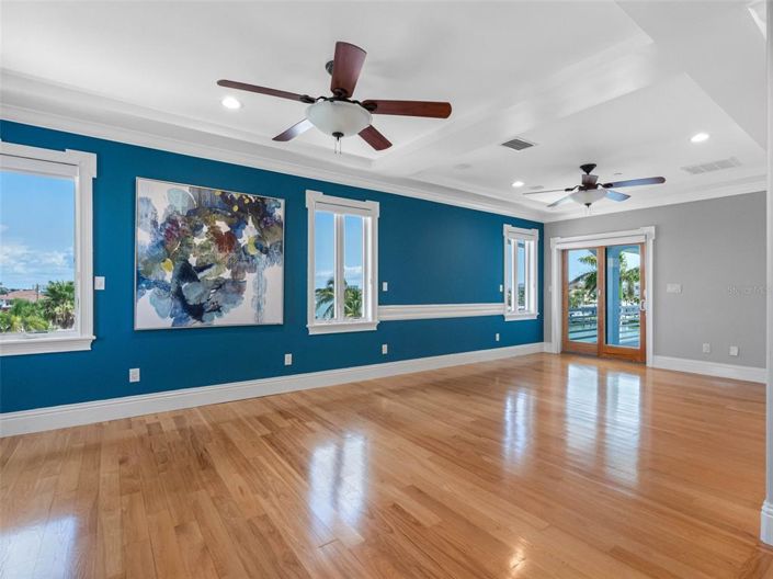 Image No.59-5 Bed Property for sale