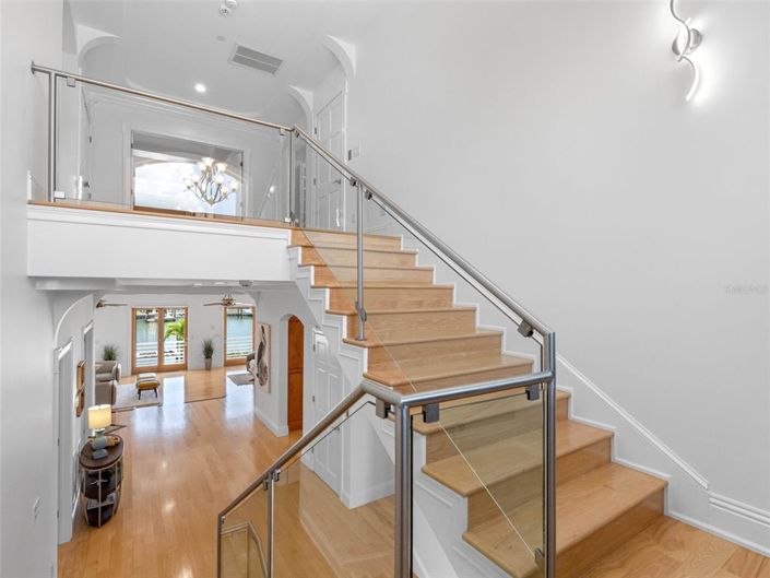 Image No.68-5 Bed Property for sale