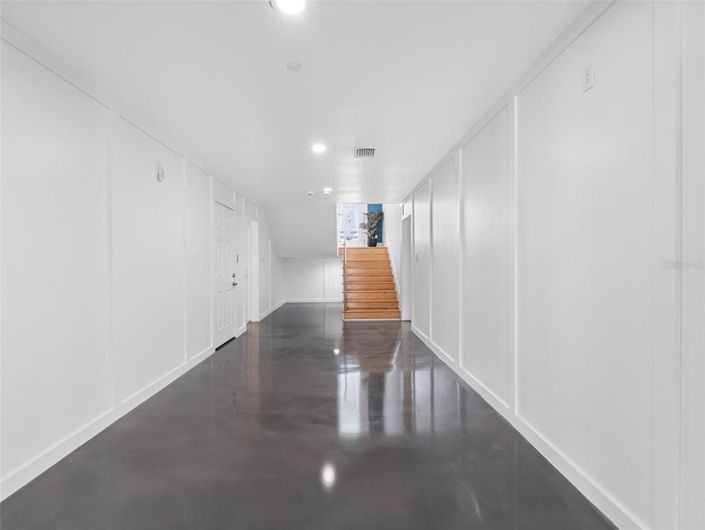 Image No.71-5 Bed Property for sale