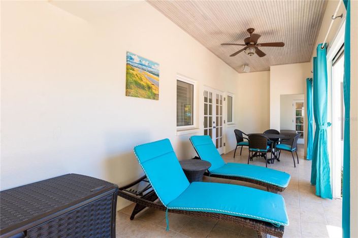 Image No.11-6 Bed Property for sale