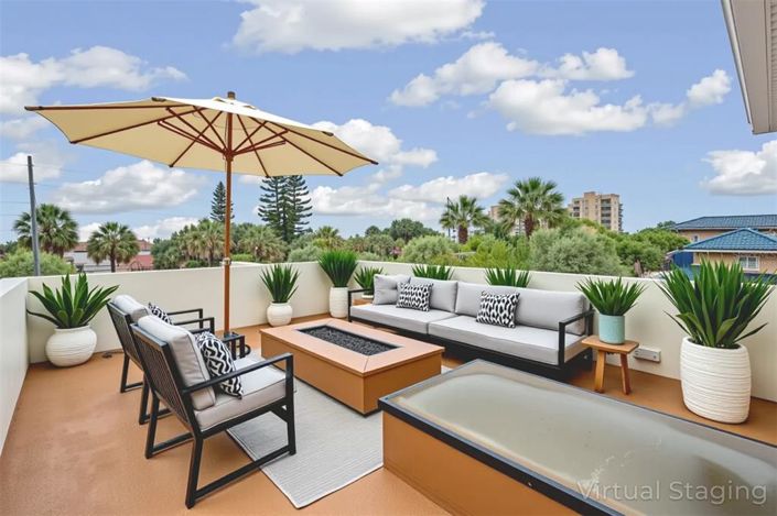 Image No.66-6 Bed Property for sale