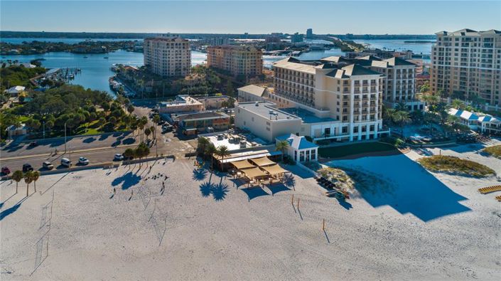 Image No.84-6 Bed Property for sale