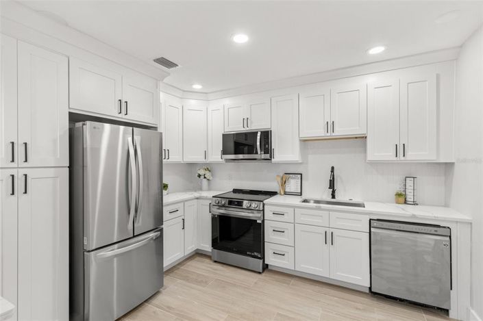 Image No.14-4 Bed Property for sale