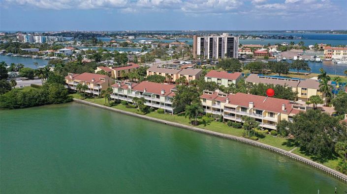 Image No.95-Maison de ville de 2 chambres à vendre à Treasure Island