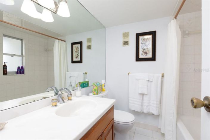 Image No.19-3 Bed Property for sale