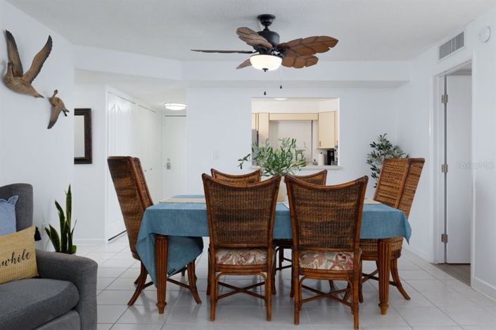 Image No.8-3 Bed Property for sale