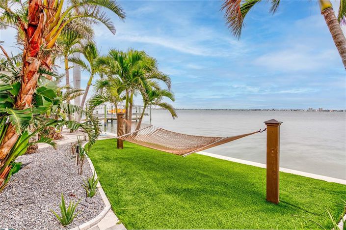 Image No.42-4 Bed Property for sale