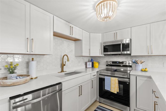 Image No.10-1 Bed Property for sale