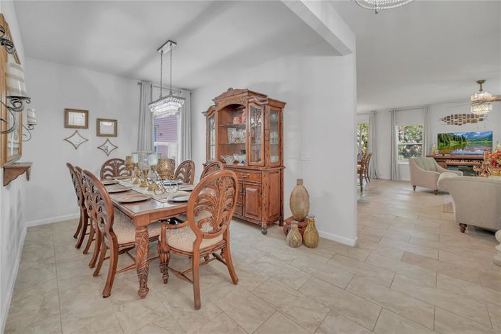 Image No.8-3 Bed Property for sale