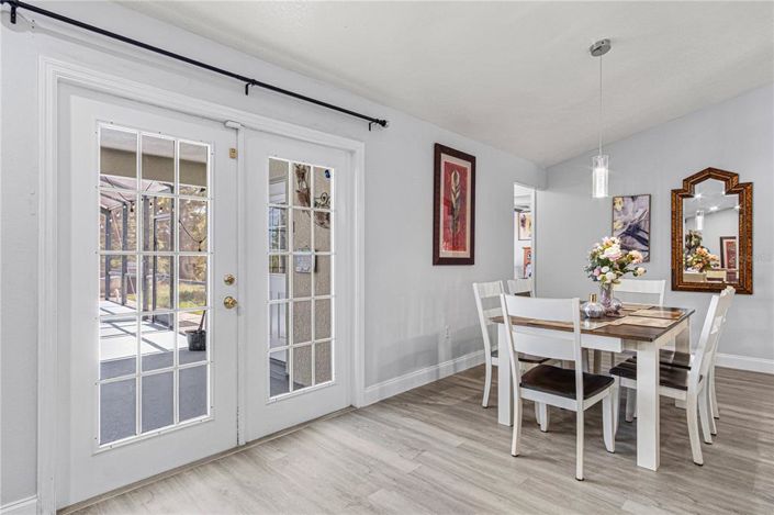 Image No.17-5 Bed Property for sale