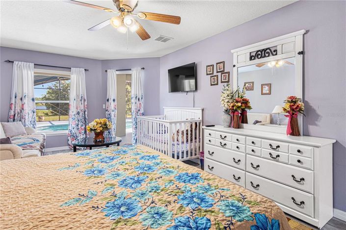 Image No.23-5 Bed Property for sale