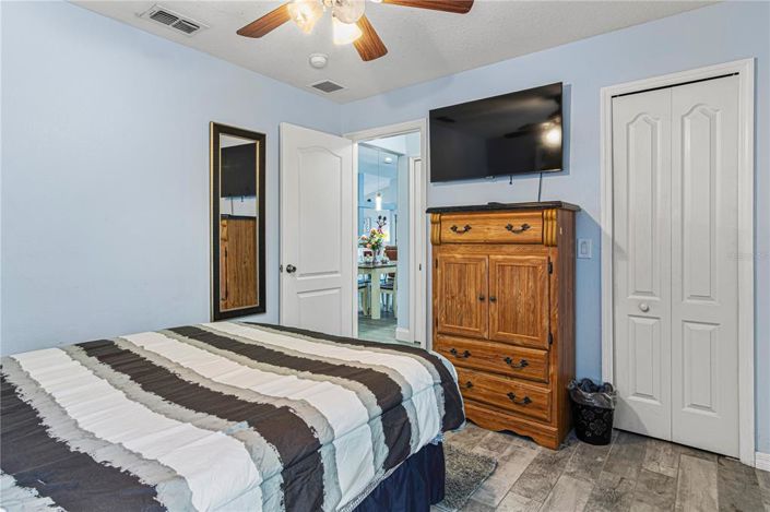 Image No.35-5 Bed Property for sale