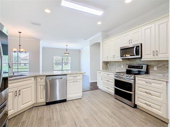 Image No.3-Propriété de 4 chambres à vendre à Kissimmee